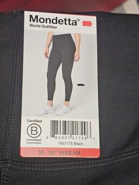 Mondetta Women's Reflective Cropped Leggings, Black,  size Medium,  brand new
